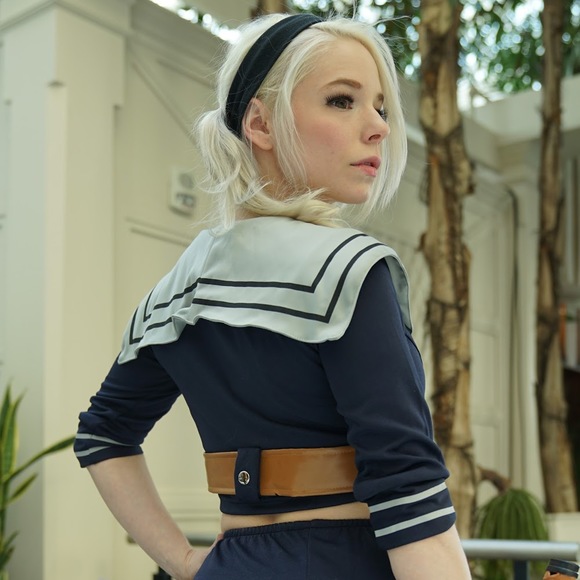 Meet your Posher, Ariel - Picture 1 of 1